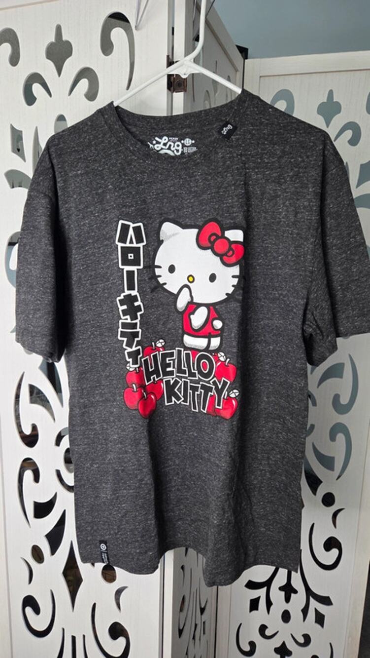 LRG Hello Kitty Apple Graphic Tee Gray Marled Kawaii Shirt Women’s Large nwot